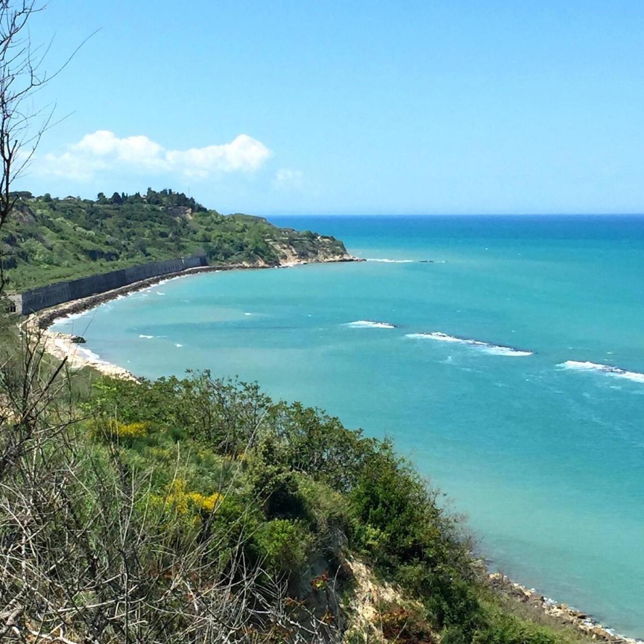 Il Clandestino Hotel Ortona Luaran gambar